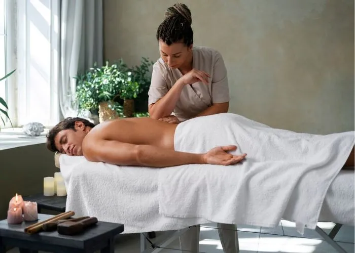 Relaxing massage therapy at a spa in RS Puram Coimbatore.